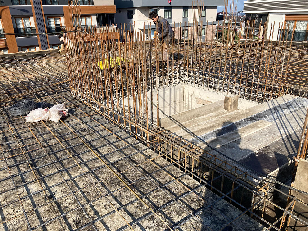 Yasemin Apartmanı | Demir Bağlama Uygulaması | Bera Mimarlık